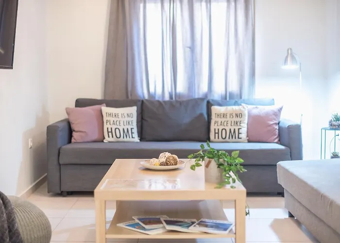 Erythros Boutique Suite By Cloudkeys